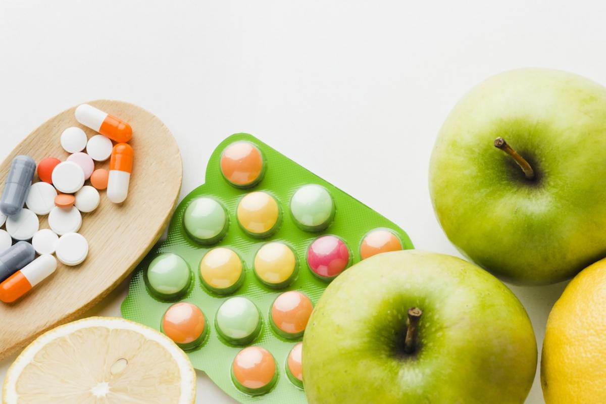 La combinación de determinadas frutas y ciertos medicamentos tiene efectos secundarios