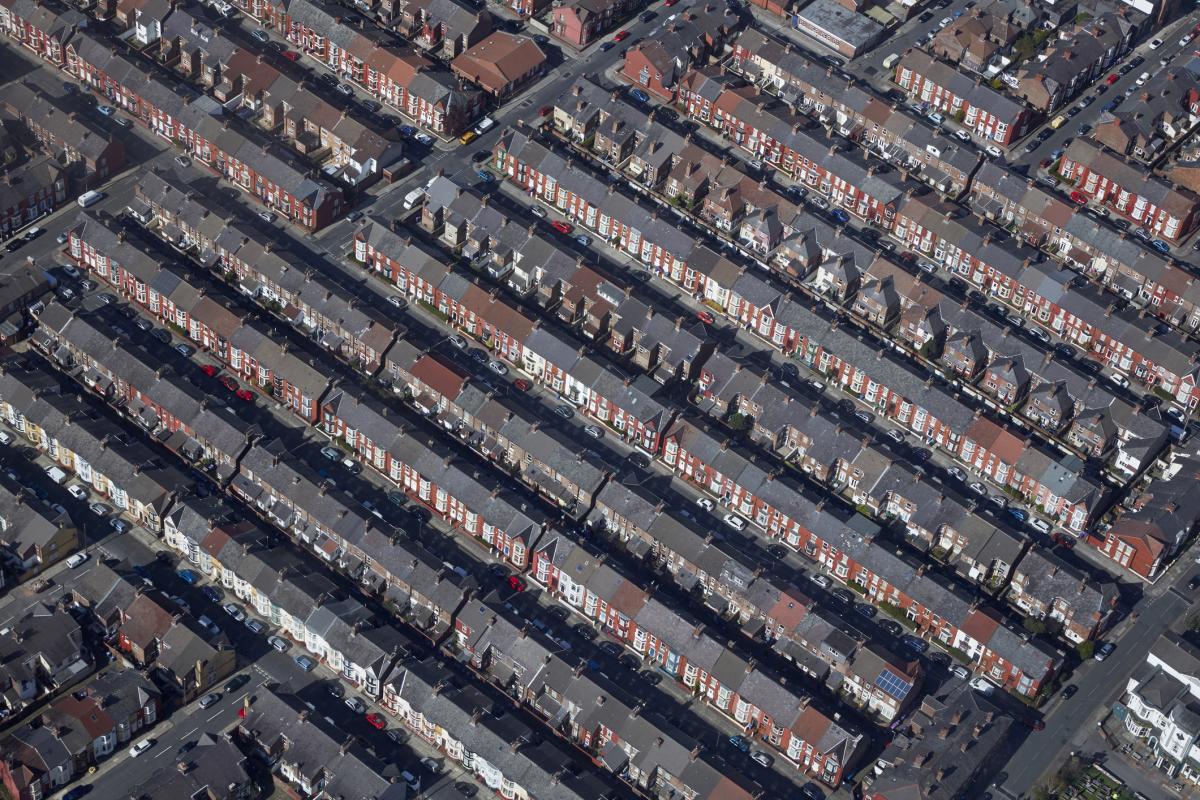 Vista aérea de adosados en el barrio de Wavertree, Liverpool (Reino Unido).