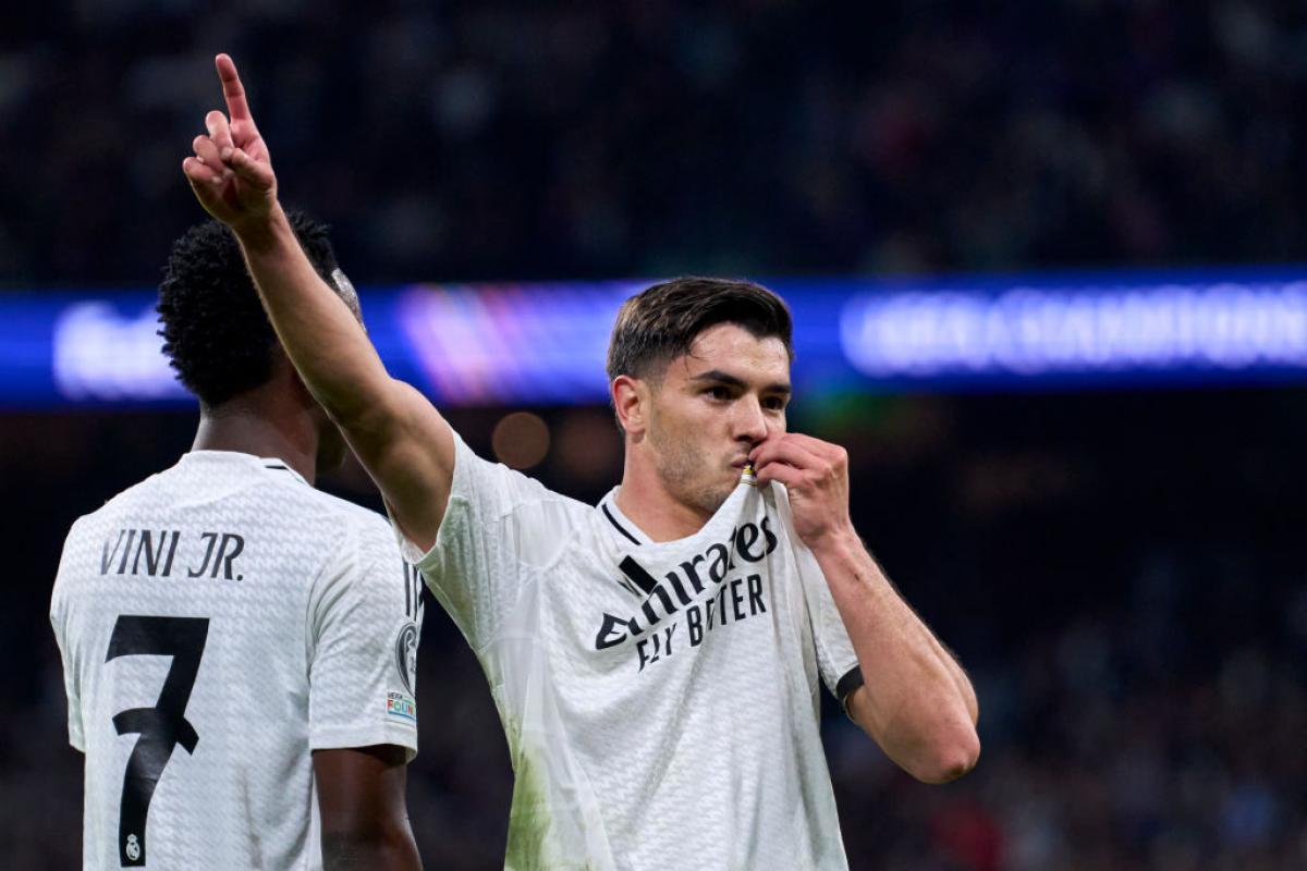 Brahim celebra su gol al Atlético en los octavos de Champions League