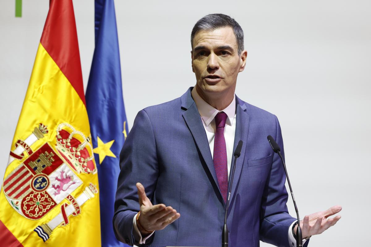 El presidente del Gobierno, Pedro Sánchez, interviene durante el acto de entrega de los XI Premios Cepyme en Madrid.