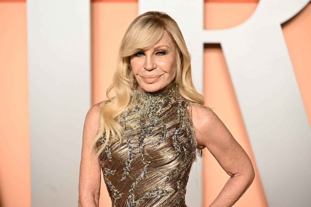 Donatella Versace, en la fiesta Vanity Fair tras los Oscar 2025.