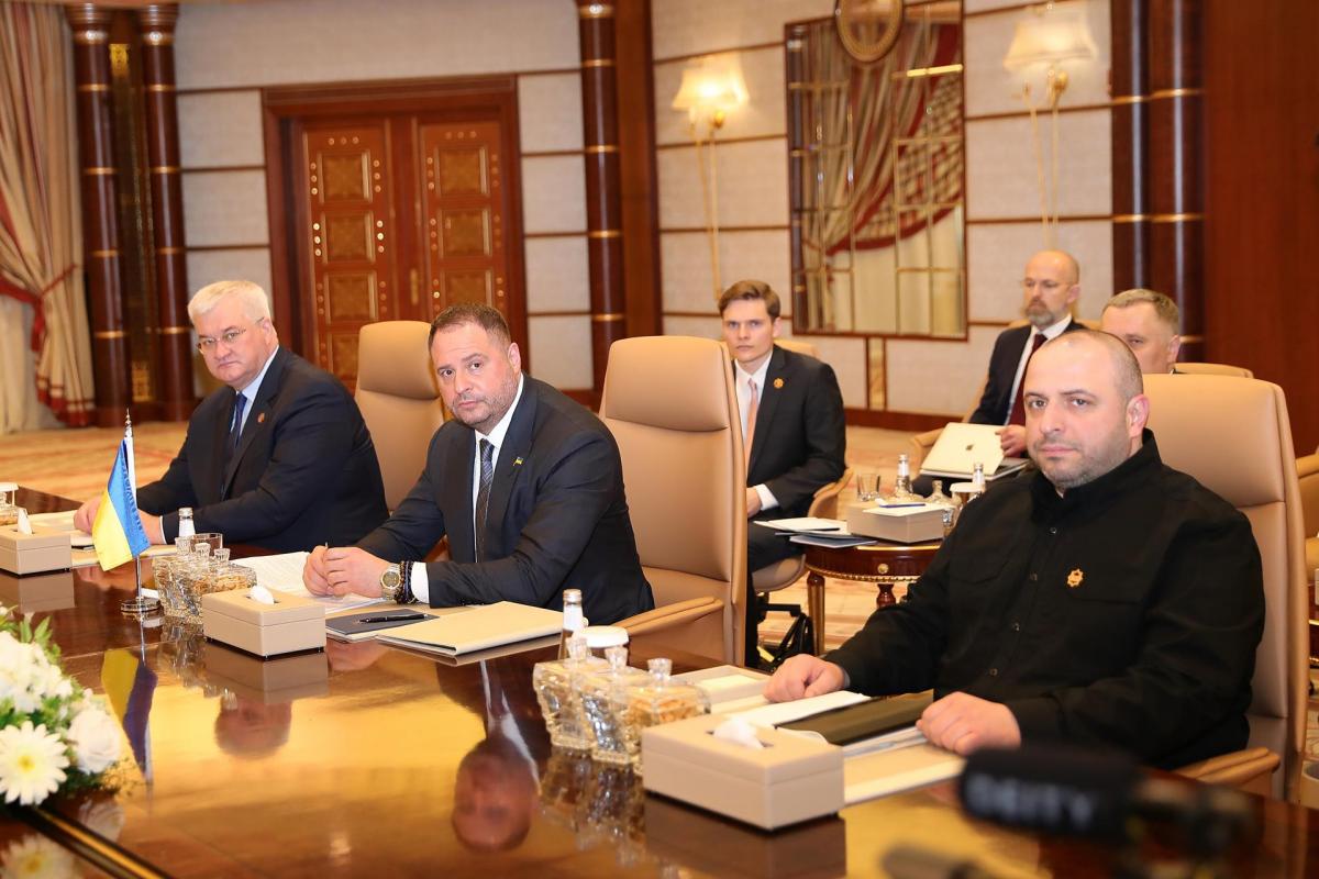 La delegación ucraniana para negociar la paz, este martes, en Yeda (Arabia Saudí).