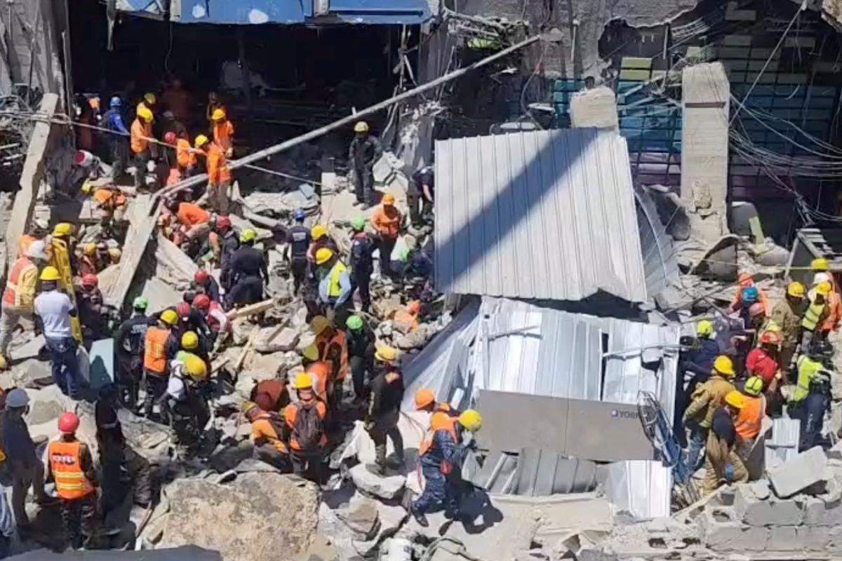 Los trabajos de rescate en el accidente ocurrido en el club Jet Set de Santo Domingo (República Dominicana).