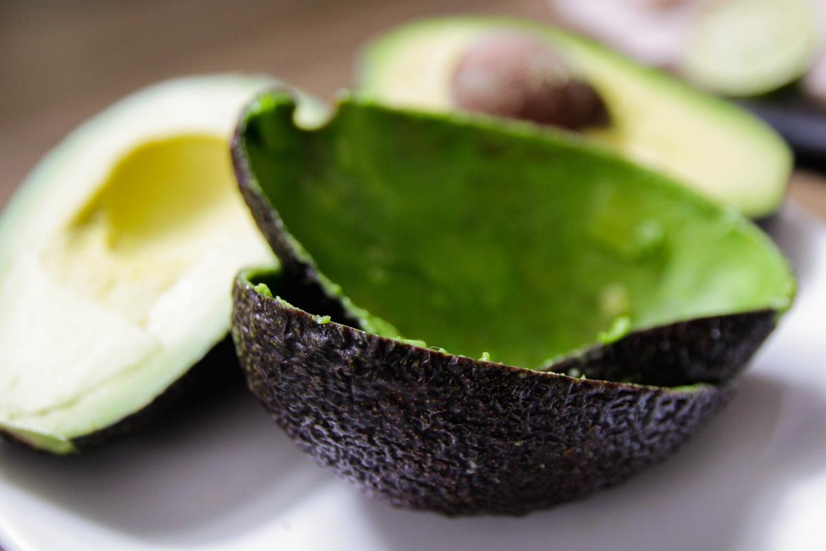 Cáscaras del aguacate.