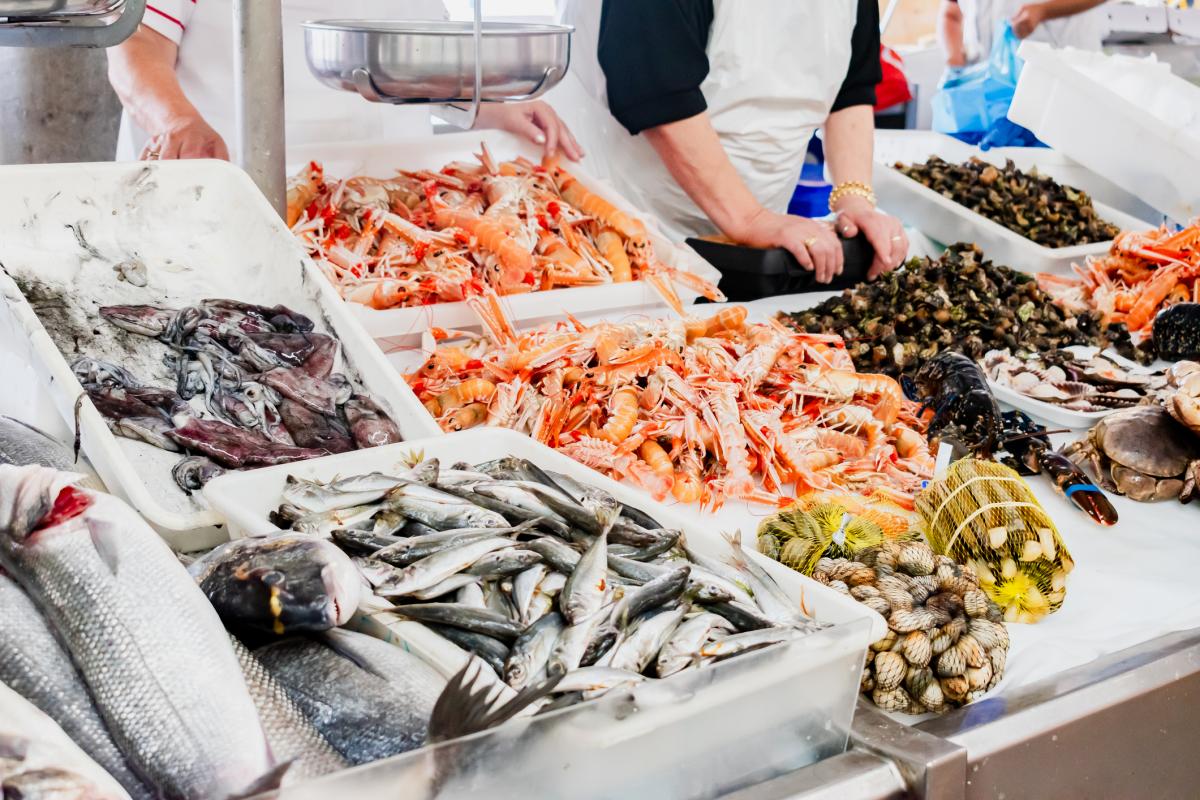 Imagen de archivo de una pescadería.