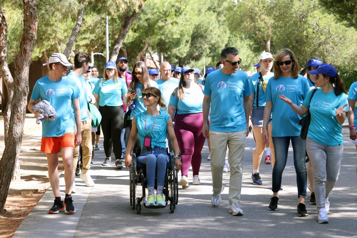 La triatleta paralímpica Eva Moral, capitana del equipo Healthy Cities en la Comunidad de Madrid, lideró la marcha del año pasado en Madrid Río.