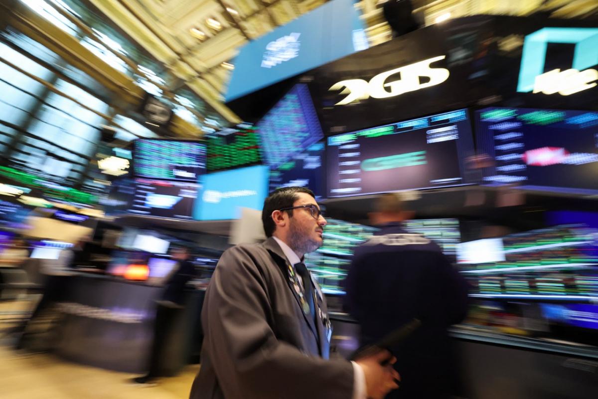 El parqué de operaciones de Wall Street en plena acción.