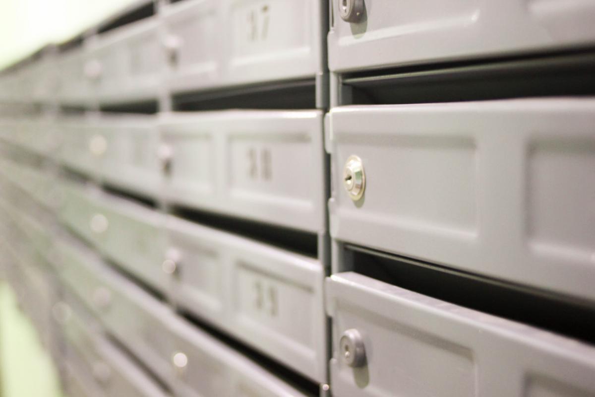 Buzones de una comunidad de vecinos, en una imagen de recurso