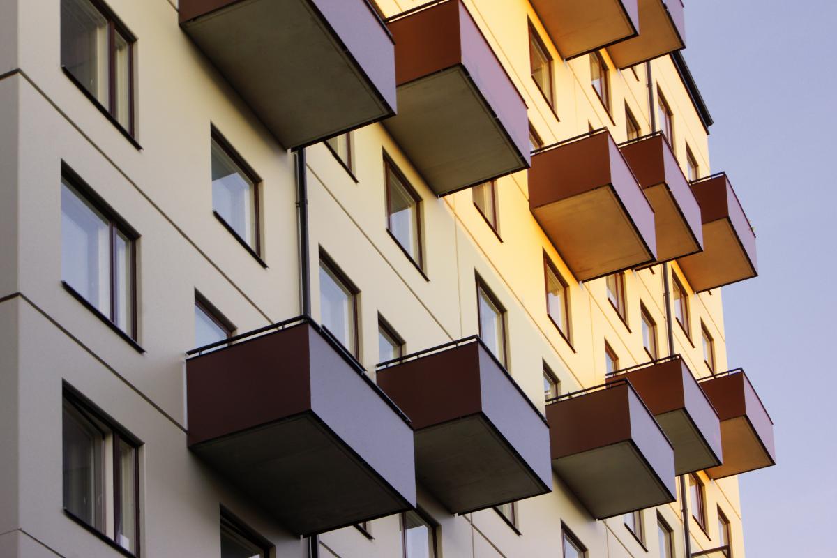 Imagen de archivo de un bloque de pisos.
