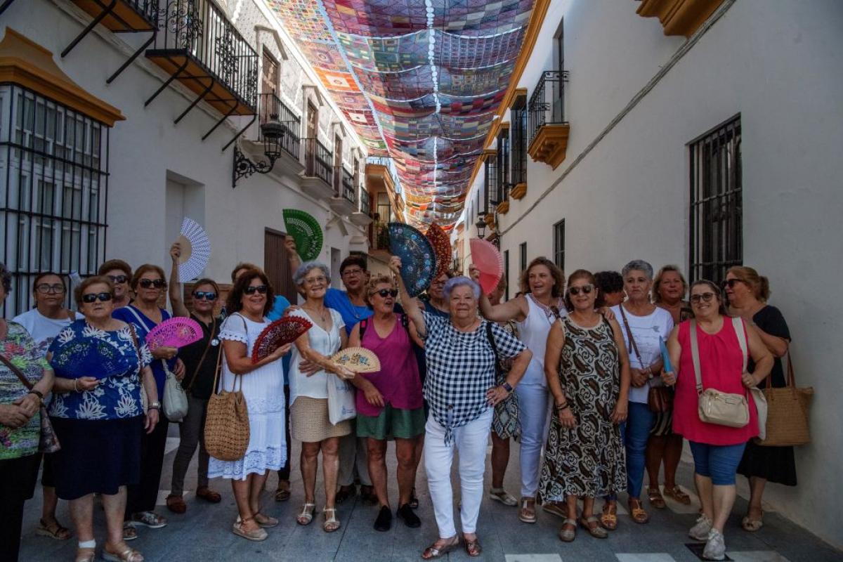 Vecinas del pueblo de Arahal, en una imagen de recurso