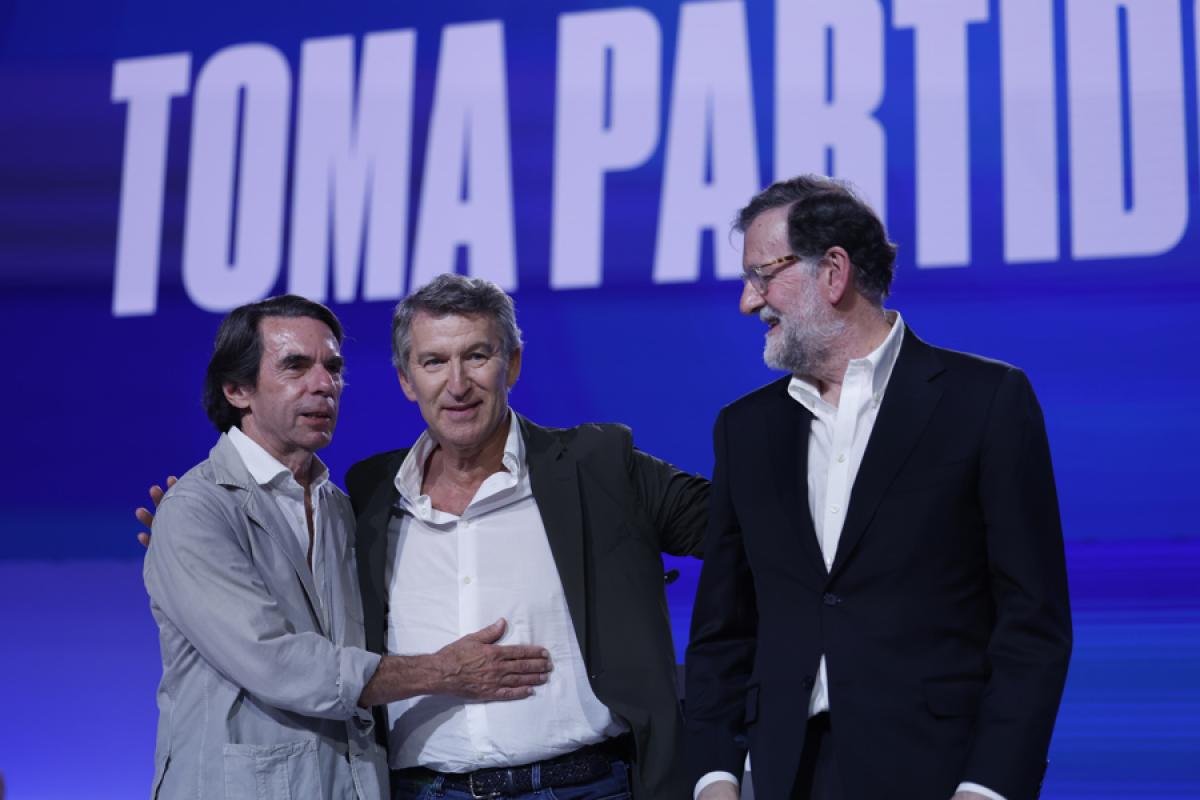 José María Aznar, junto a Alberto Núñez Feijóo y Mariano Rajoy en el 21º Congreso Nacional del PP