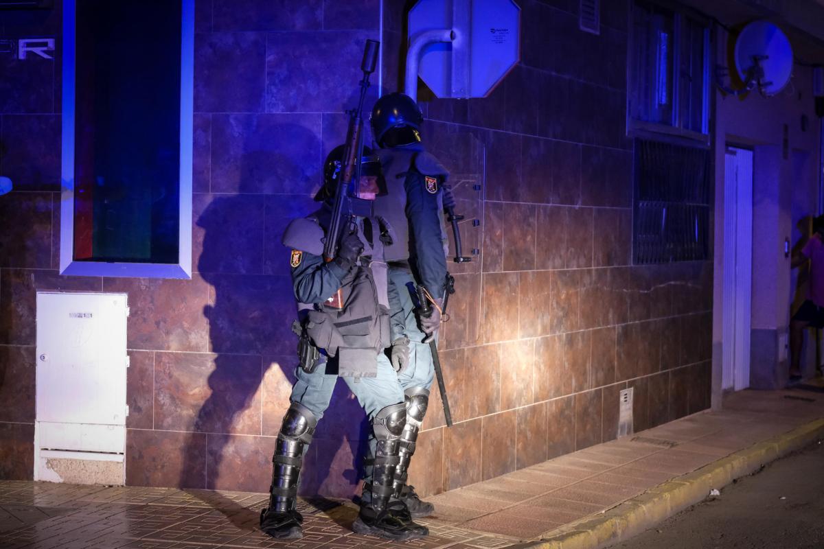 Cargas policiales en la cuarta noche de disturbios en Torre Pacheco.