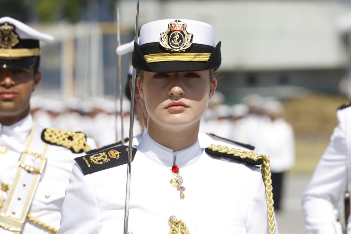 Un bello primer plano de la princesa Leonor de este miércoles en el que recibió la Gran Cruz del Mérito Naval .
