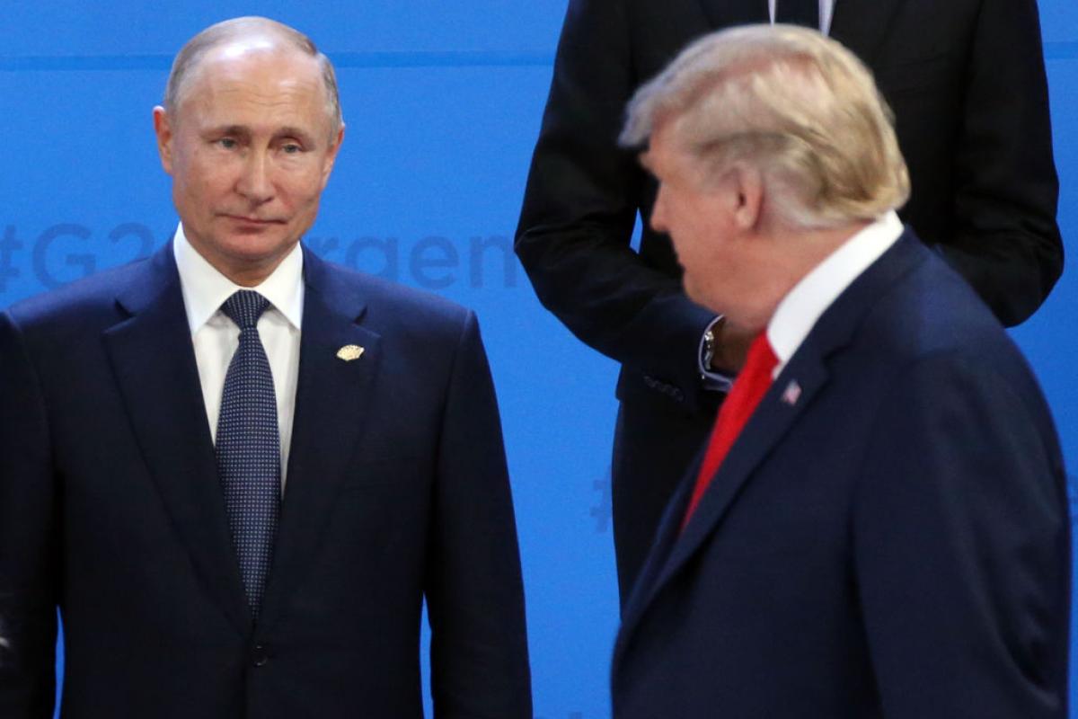 Donald Trump y Vladímir Putin coinciden durante una convocatoria del G-20 en Argentina en 2018.