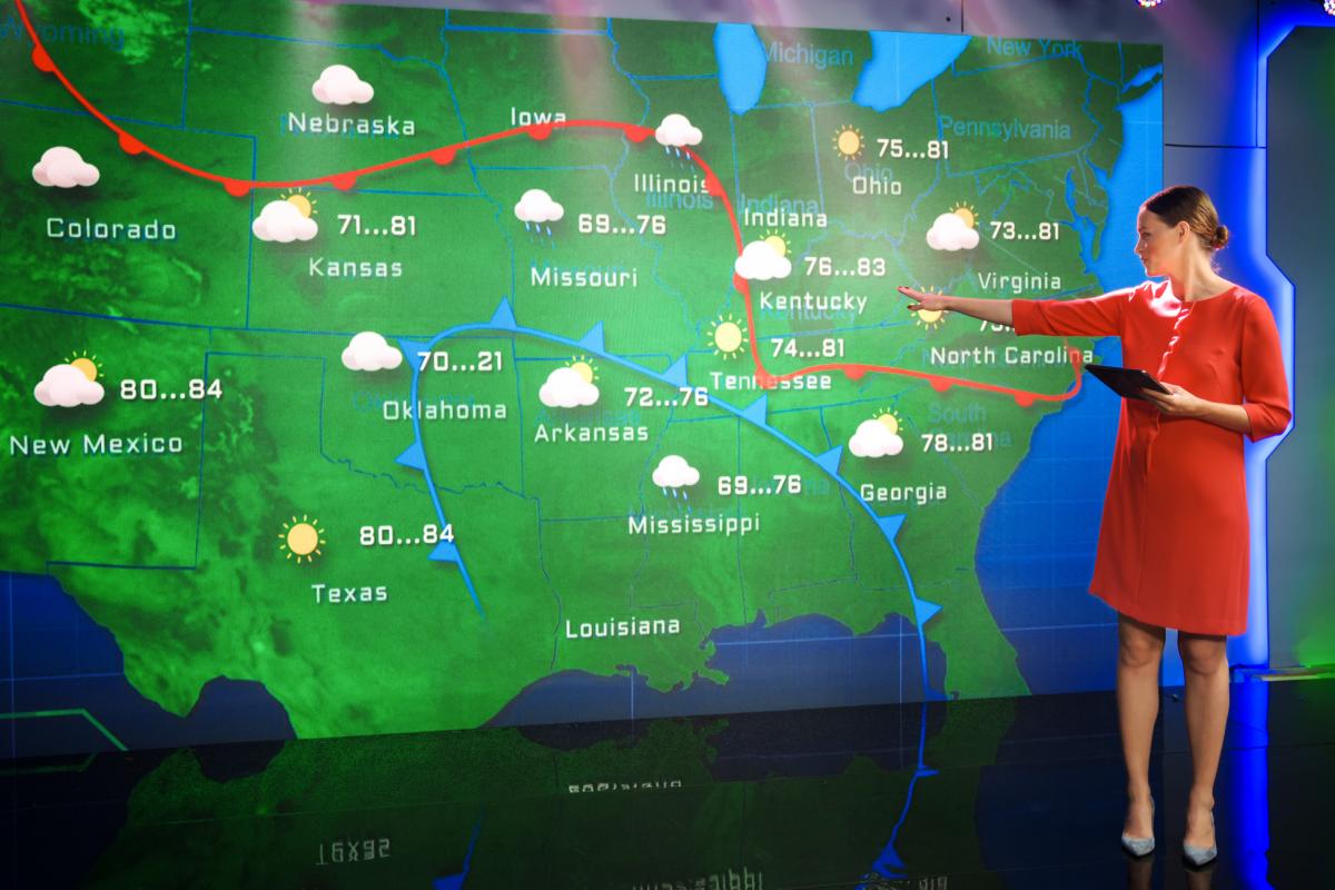 Imagen de recurso de una presentadora del tiempo.