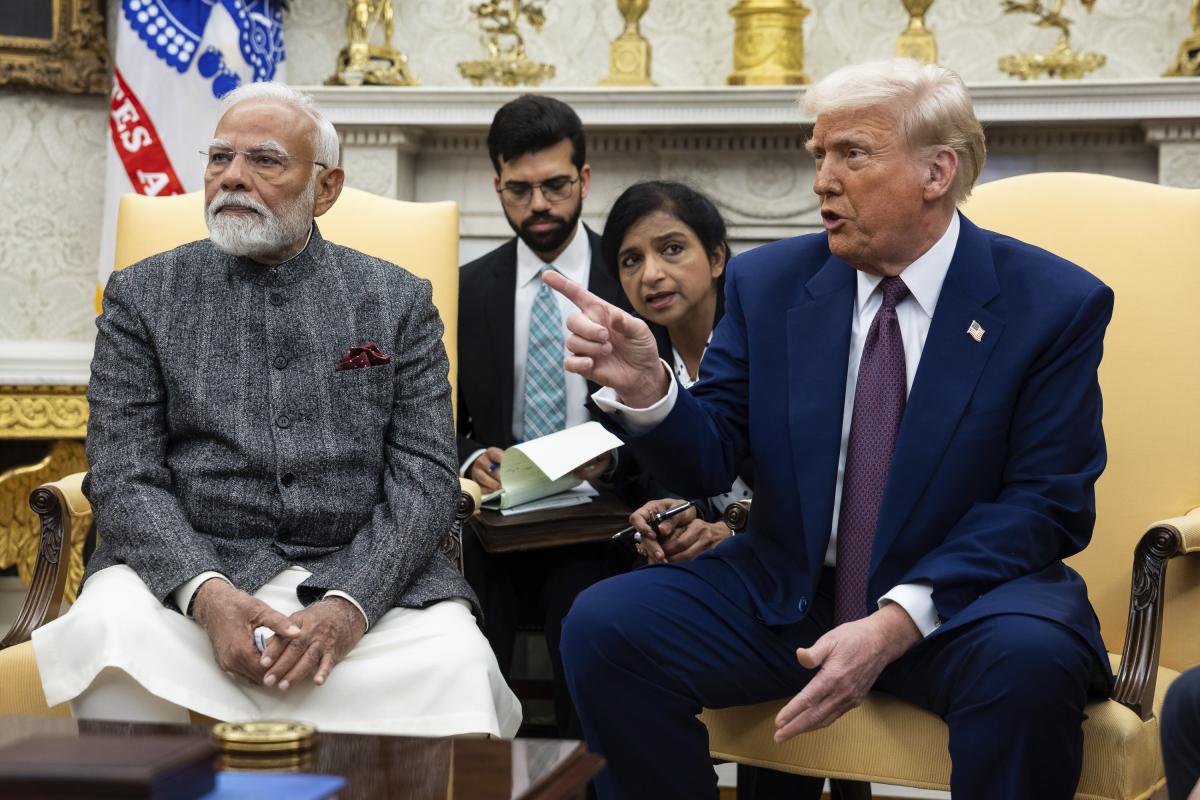 Foto del pasado mes de febrero de la reunión entre el primer ministro indio, Narendra Modi, y el presidente de EEUU, Donald Trump.