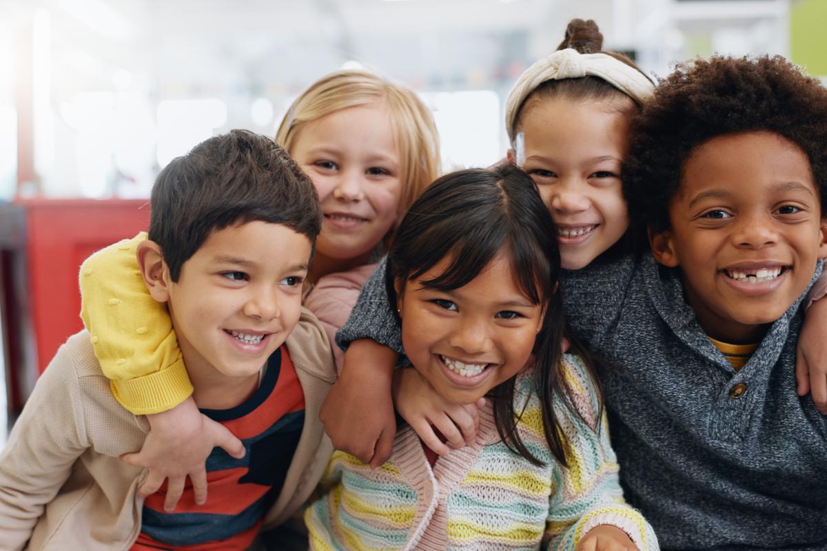 Niños de una clase multicultural.
