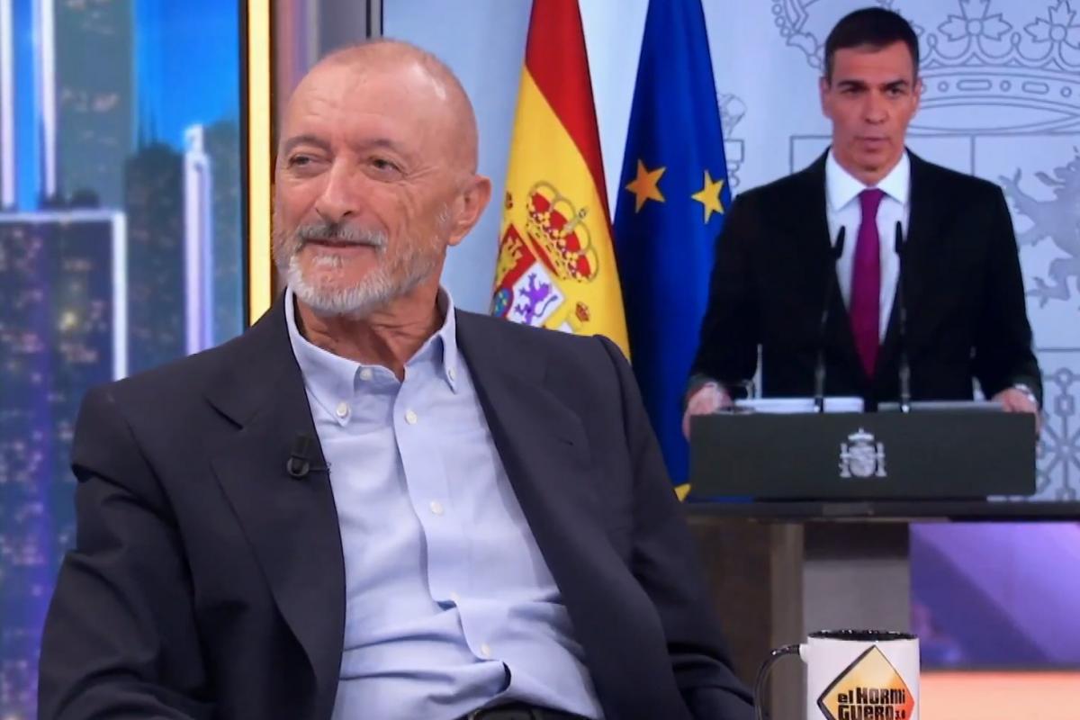 Imagen de la visita de Arturo Pérez-Reverte a 'El Hormiguero'.