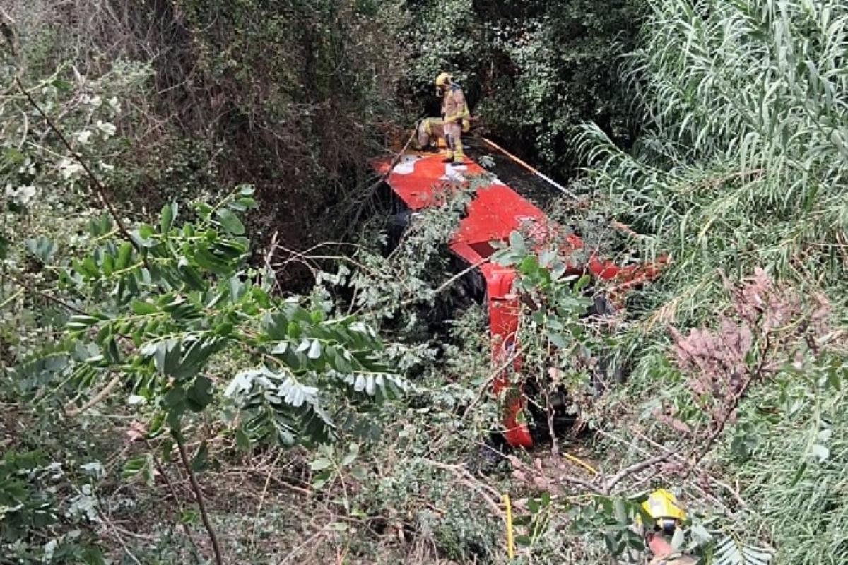 Foto del autocar publicada por los bomberos de Cataluña.