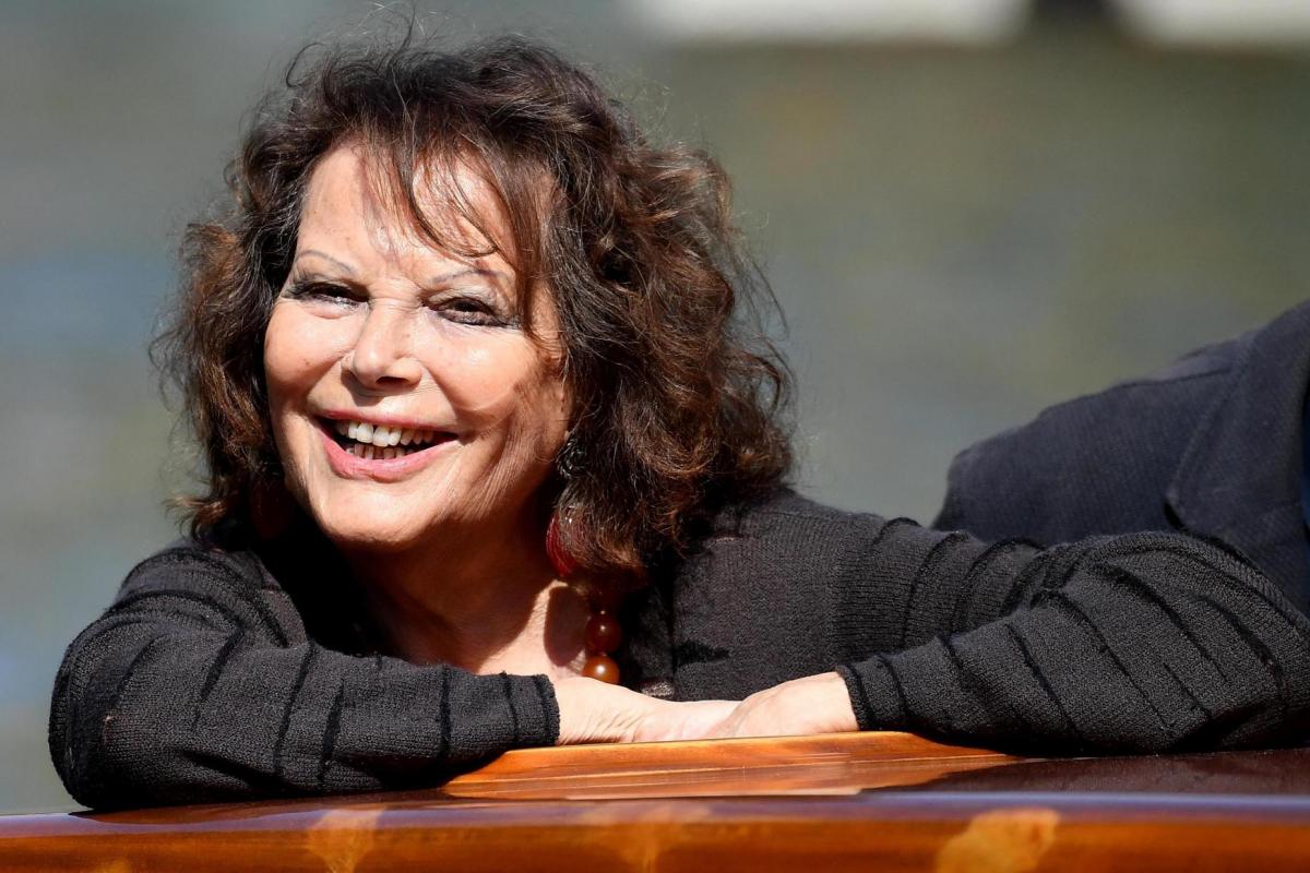 La actriz italiana, Claudia Cardinales, en el Festival de Venecia.