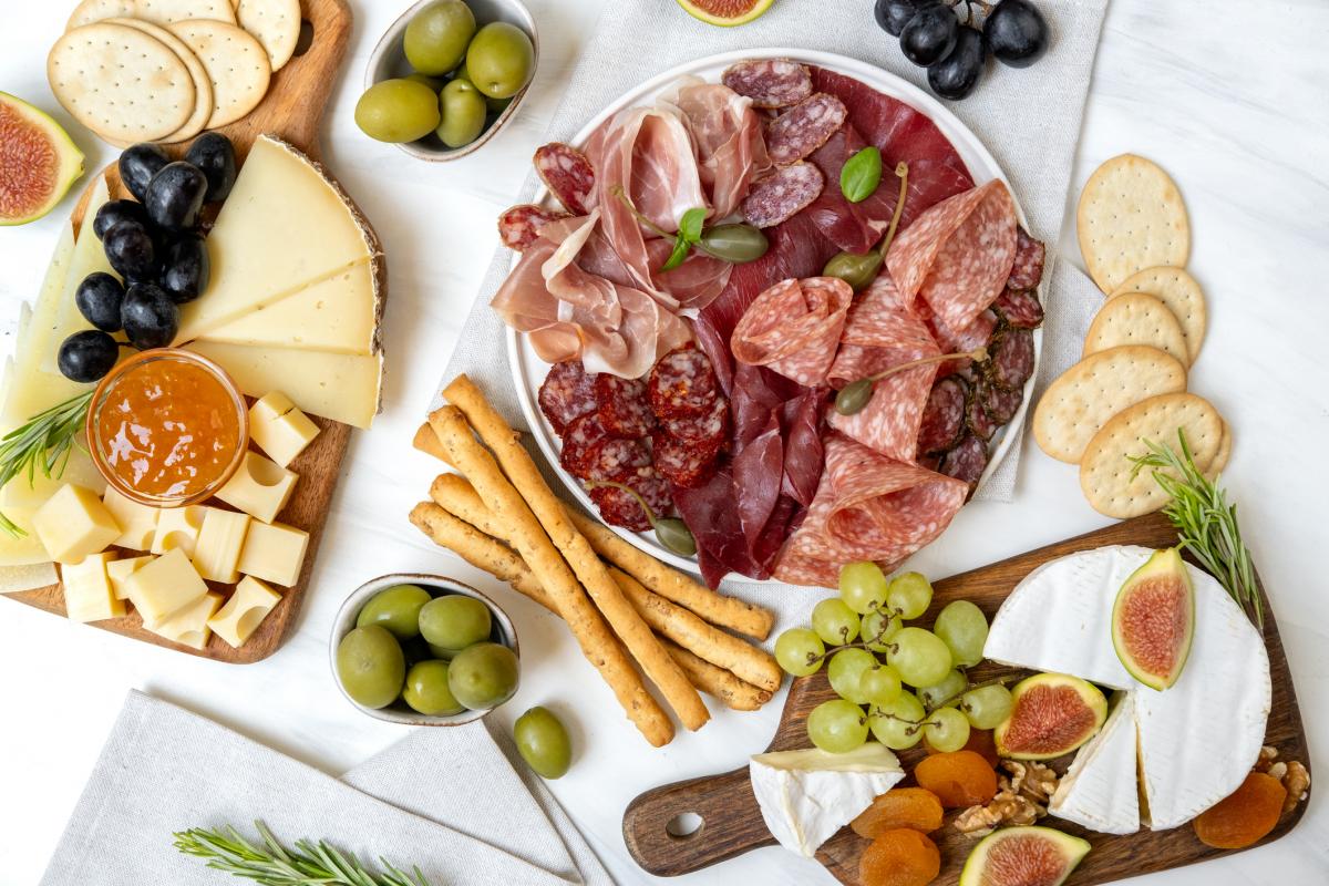 Imagen de archivo de un picoteo.