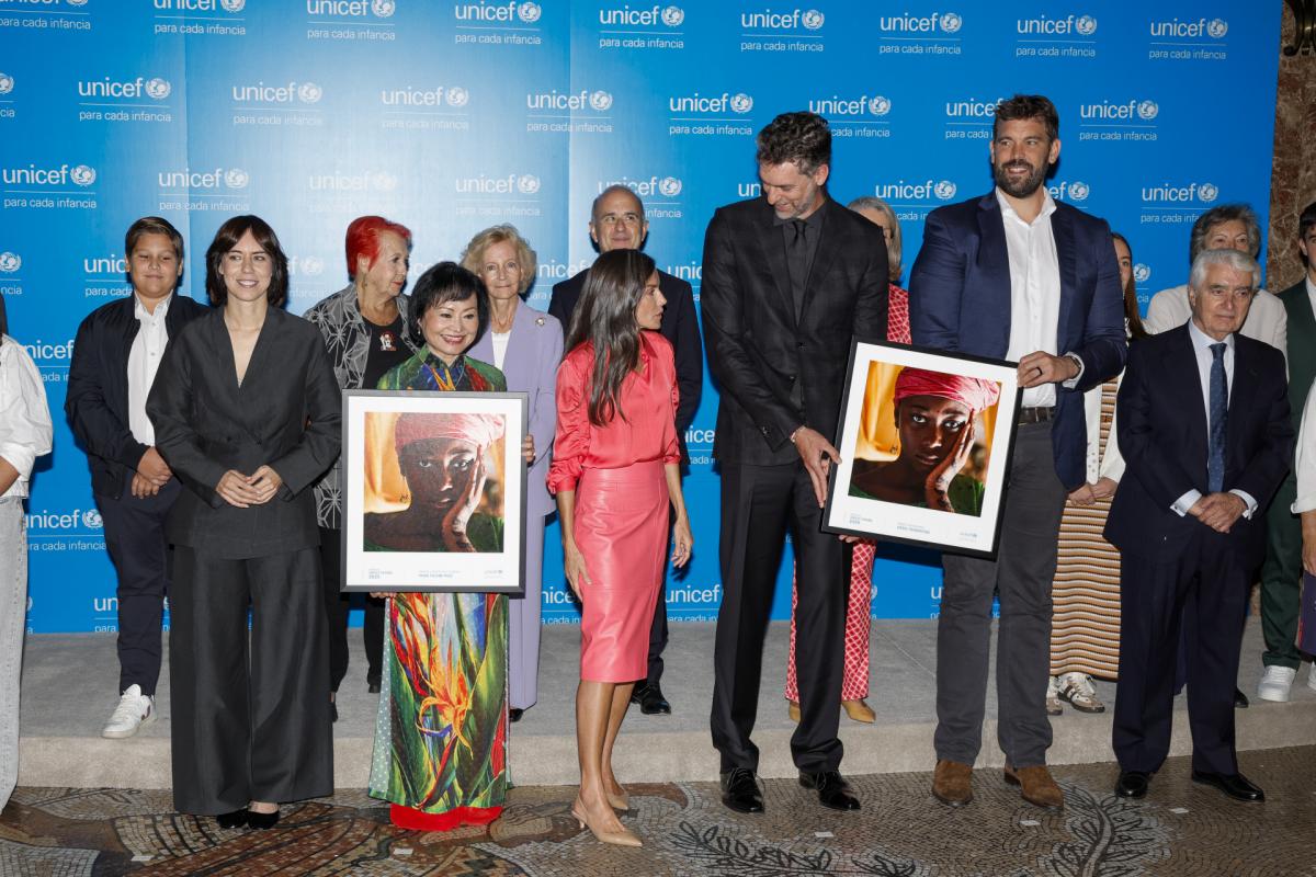 Foto de familia de los Premios Unicef España 2025.
