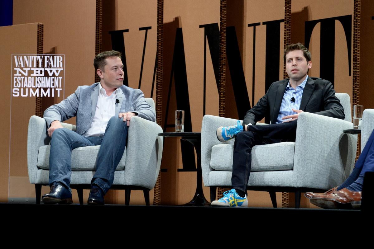 Foto de archivo de 2015 del CEO de Tesla, Elon Musk, y el CEO de OpenAI, Sam Altman.