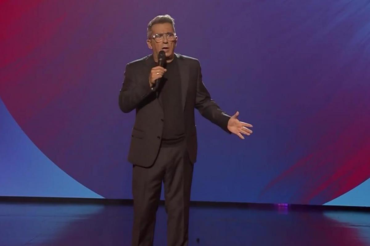 El humorista Andreu Buenafuente en el programa de RTVE analizando el saludo entre Sánchez y Trump.