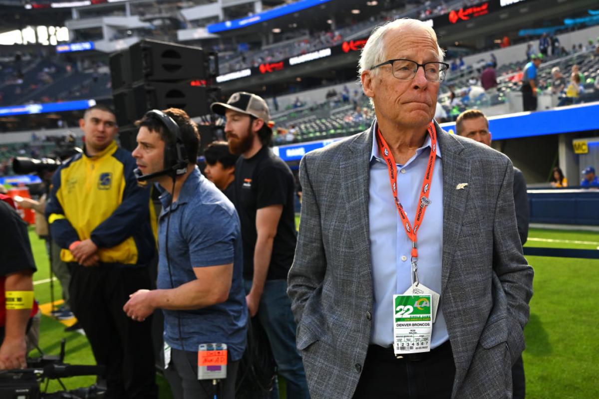 Rob Walton, patriarca del clan Walton y propietario de los Denver Broncos.