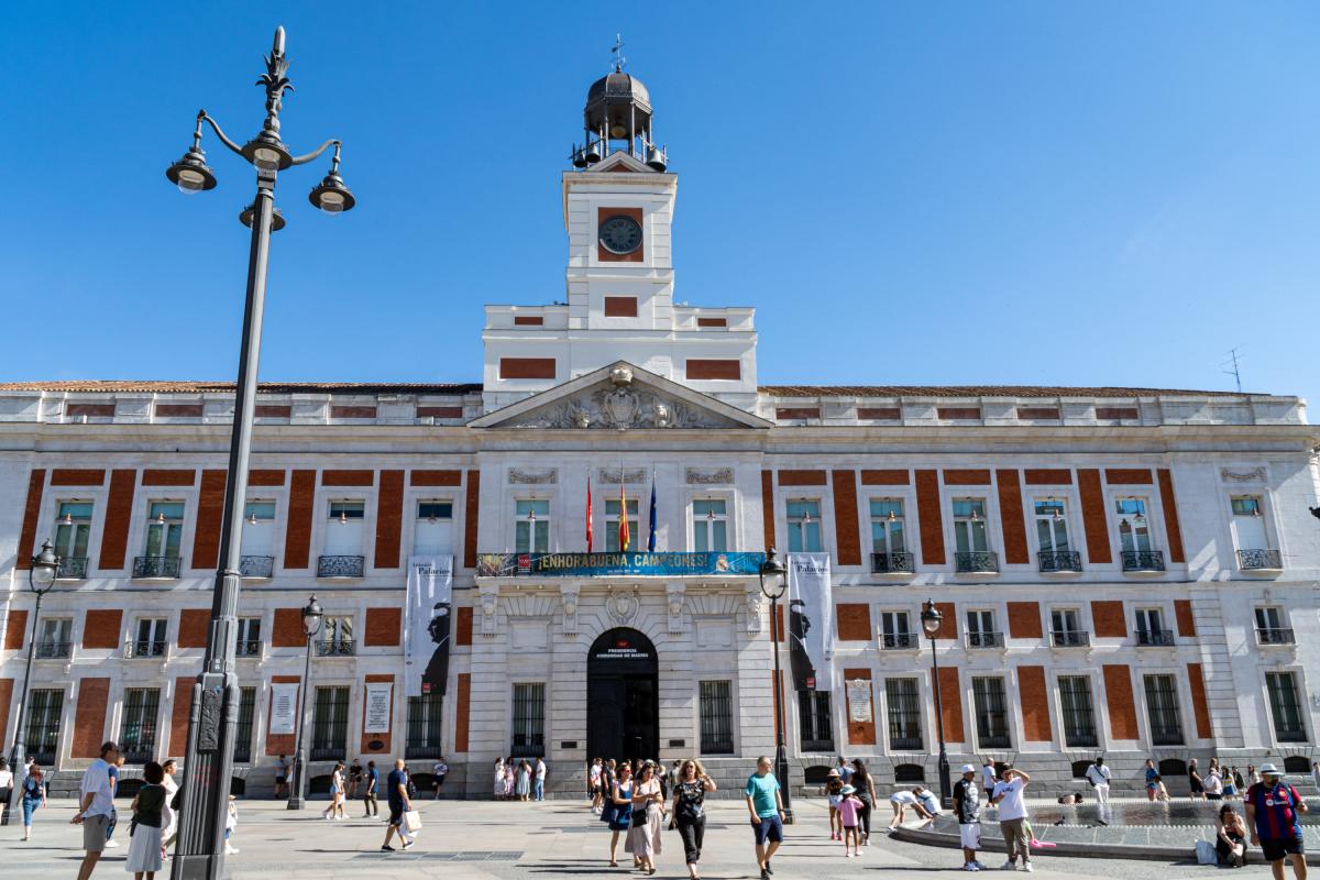 Fachada-sede-Comunidad-de-madrid-puerta-del-sol