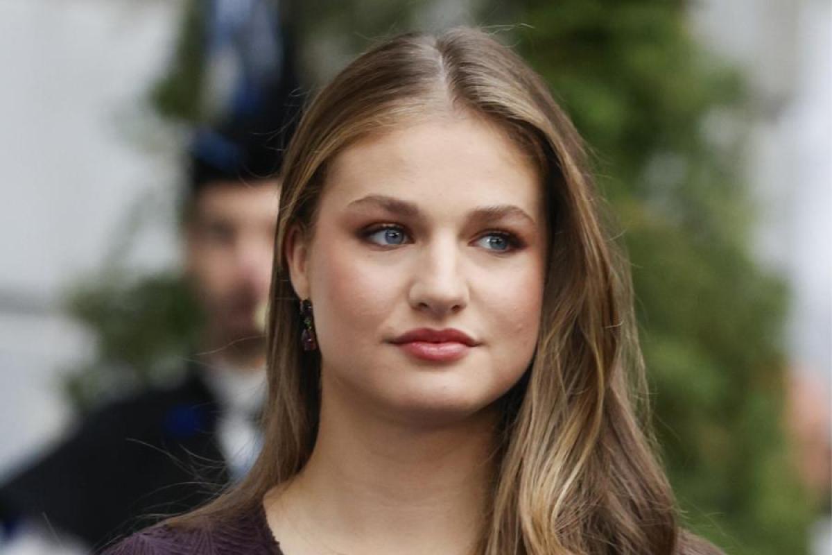 La princesa Leonor, a su llegada al Teatro Campoamor en los Premios Princesa de Asturias 2025