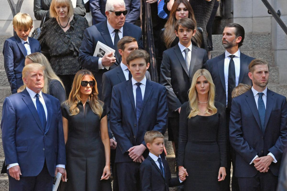 La familia Trump, el 20 de julio de 2022, en el funeral de Ivana Trump en la ciudad de Nueva York.