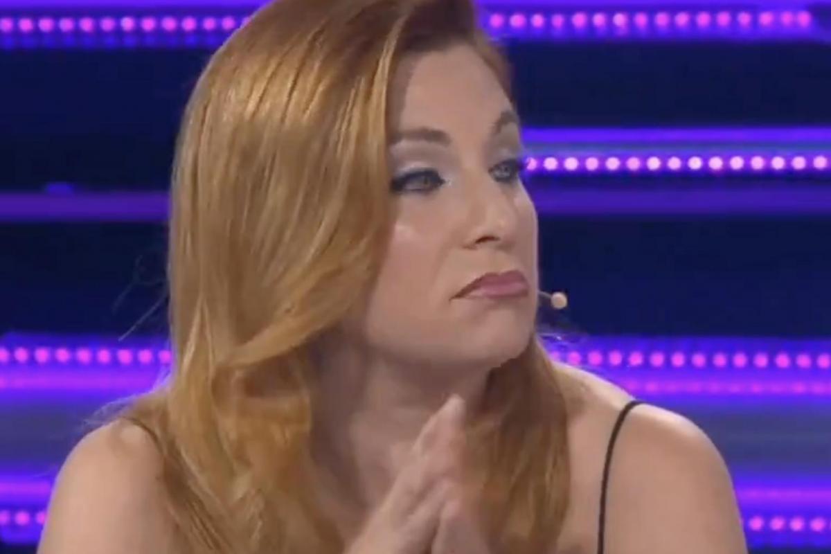 Leire Martínez sonríe desde la mesa del jurado de Operación Triunfo 2025 tras su comentario viral.