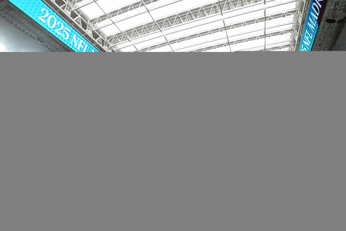 El Santiago Bernabéu este domingo preparado para la NFL.