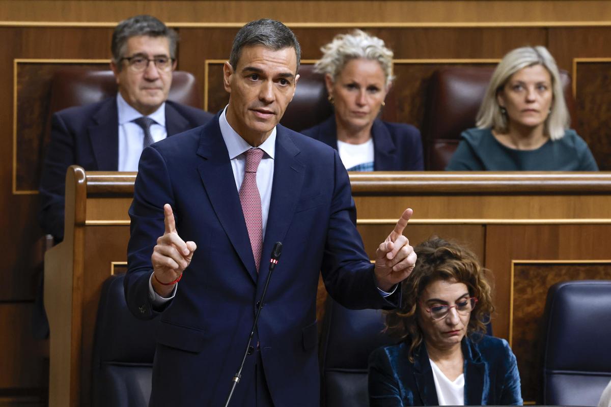 El presidente del Gobierno Pedro Sánchez interviene durante la sesión de control en el Congreso