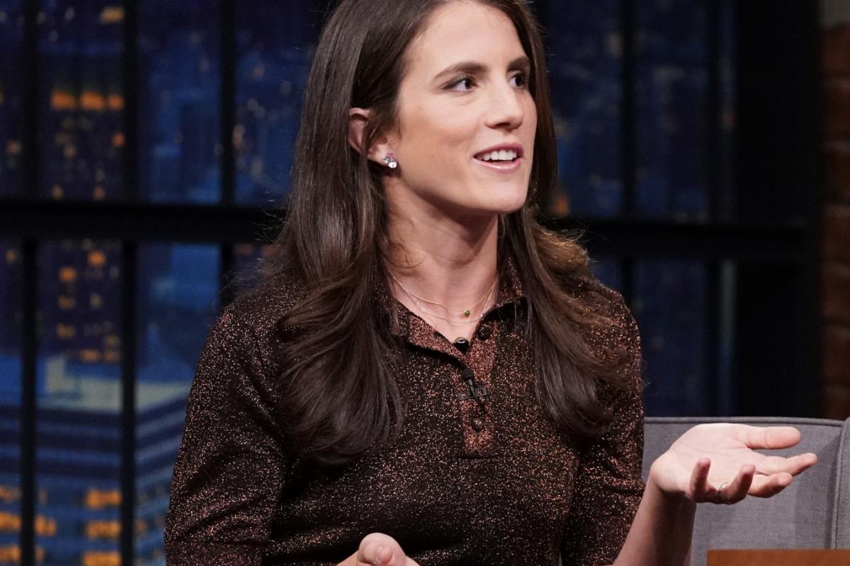 Tatiana Schlossberg, hija de Caroline Kennedy y nieta de John Fitzgerald Kennedy, en una entrevista en televisión