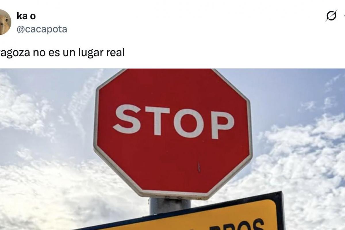 Tuit de @cacapota con una señal vista en Zaragoza de Stop y debajo indicaciones de calles cortadas