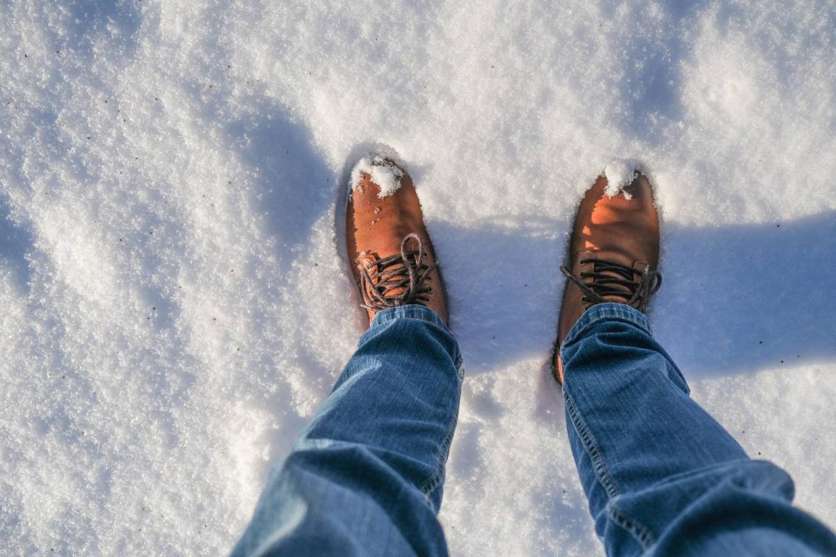 Pies en la nieve