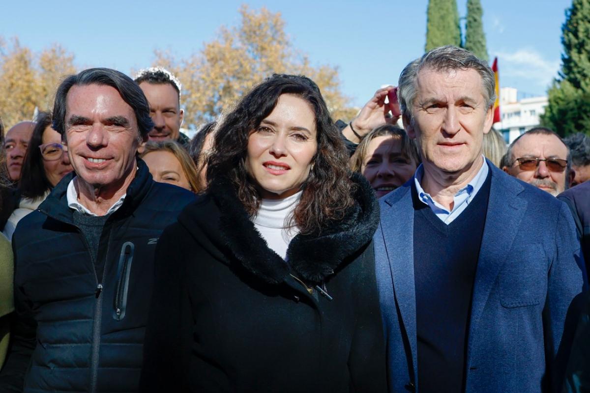 El PP vuelve a salir a la calle, aunque mucha menos gente que en junio.