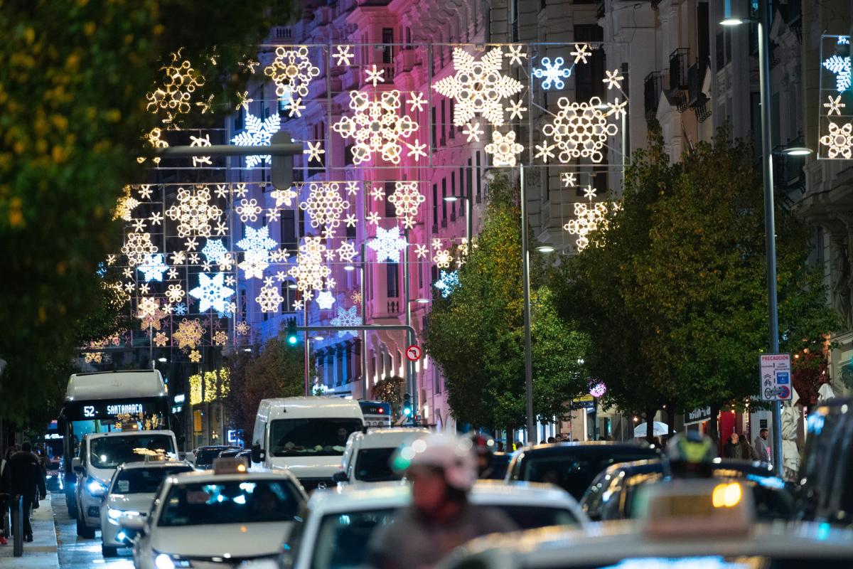 La iluminación que han instalado en Madrid por la Navidad.
