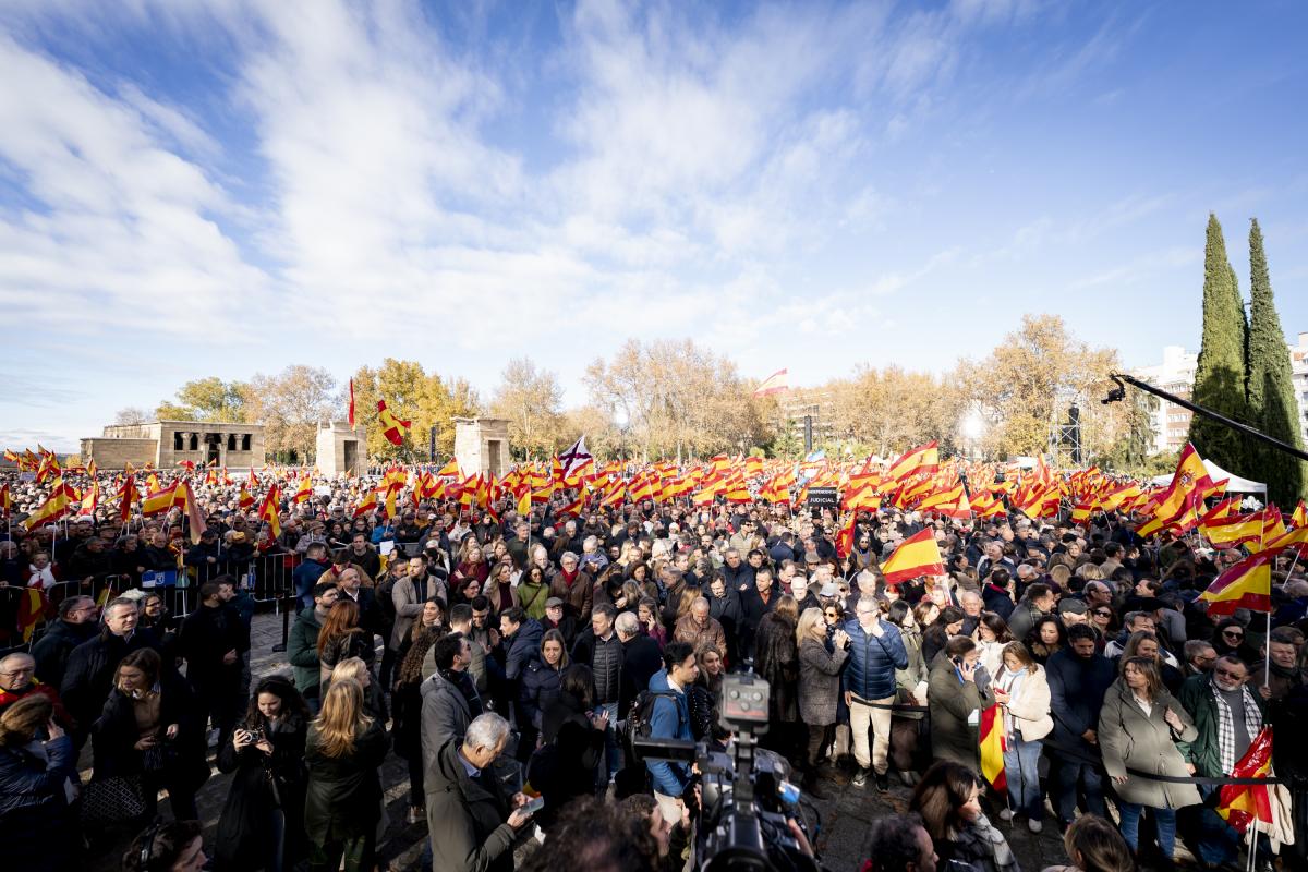 El PP asegura haber concentrado a unas 80.000 personas en las inmediaciones del madrileño Templo de Debod, en una cita para denunciar la corrupción política.