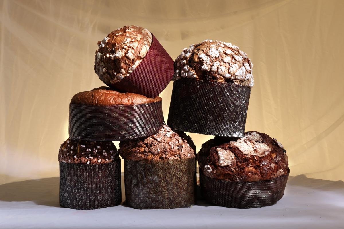 Panettones de diferentes sabores y tamaños