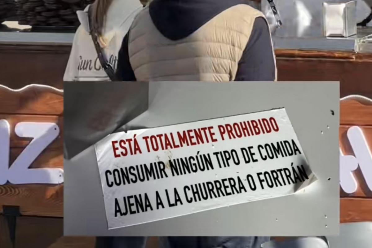Vídeo de @_irenedelrio_ con un cartel en una churrería de Benidorm