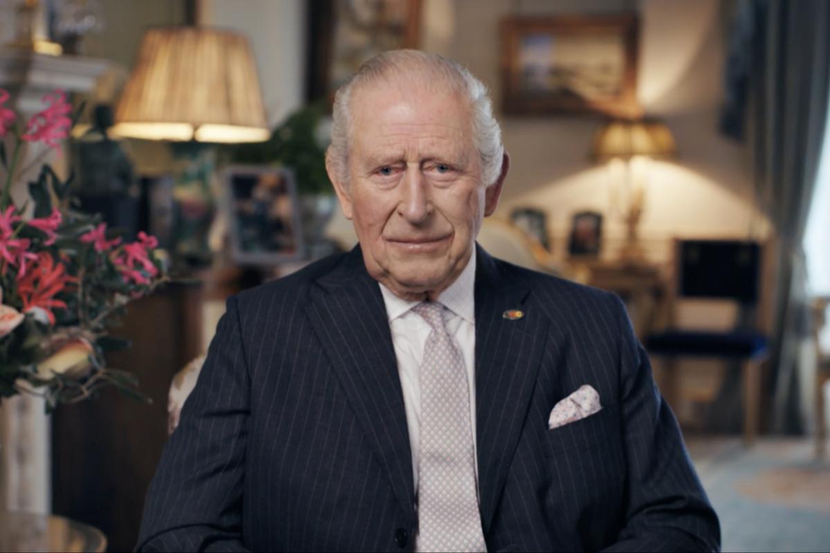 Carlos III en un mensaje para la campaña Stand Up To Cancer 2025 grabado en Clarence House