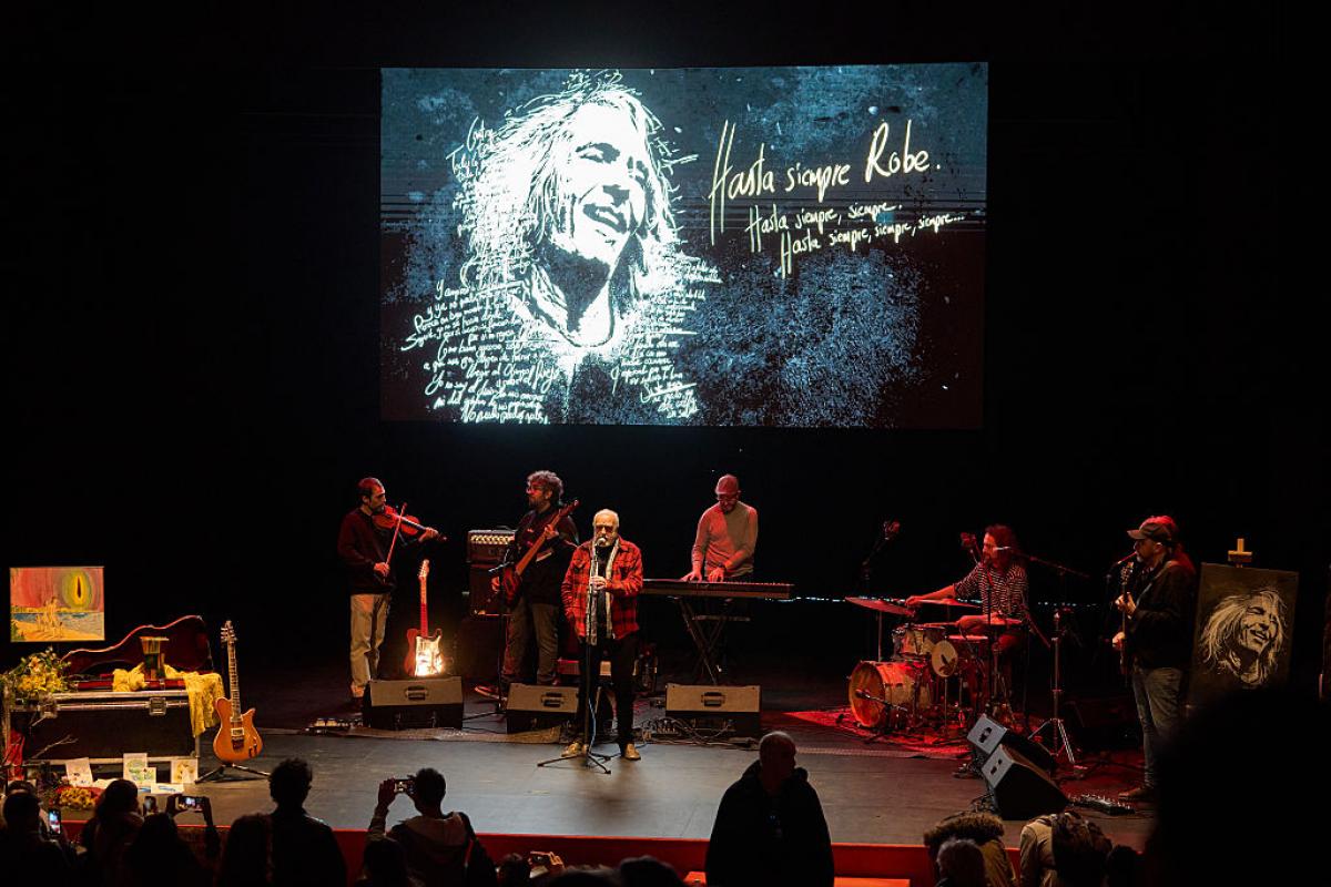 Homenaje a Robe Iniesta en Plasencia este 14 de diciembre.