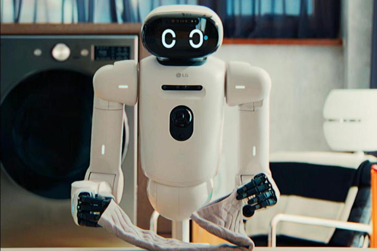 El nuevo robot humanoide de LG, CLOiD, con IA para hacer las tareas domésticas en casa.