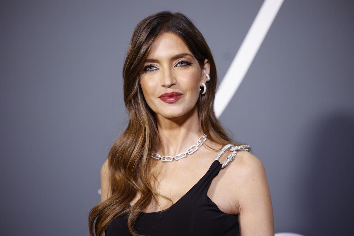 Sara Carbonero, en una galla de Elle en noviembre de 2025