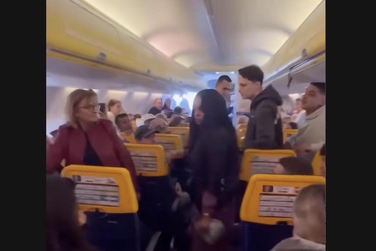 El vídeo del lío en el vuelo Marrakech-Barcelona.