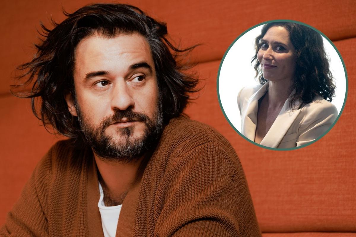 Imagen de archivo del escritor y periodista Manuel Jabois, con un detalle de la presidenta madrileña, Isabel Díaz Ayuso, al fondo.