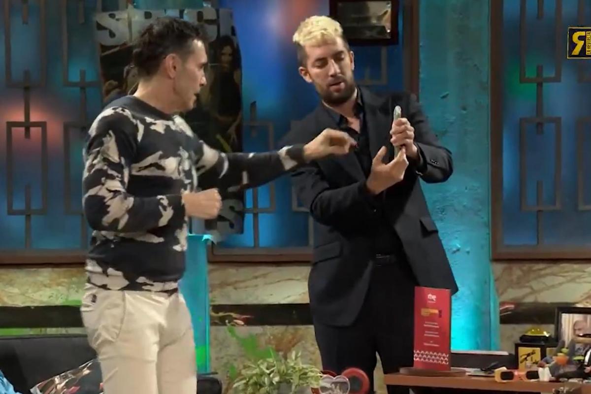 Jesús Vázquez en 'La Revuelta' con David Broncano.